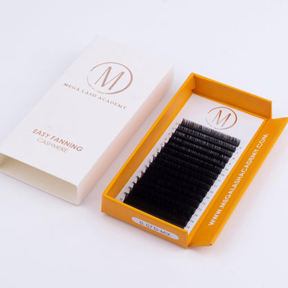 Cashmere Matte Volume - Easy Fanning Lashes