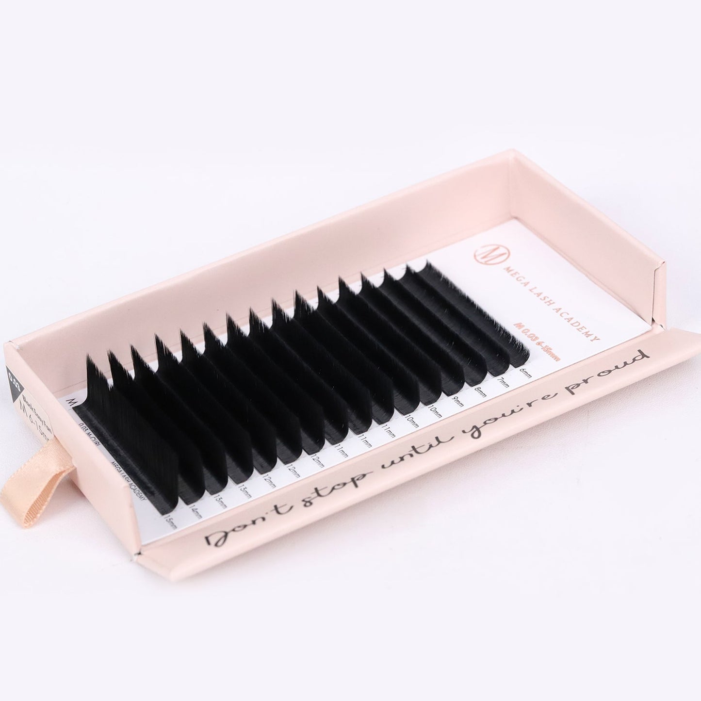 Cashmere Matte Volume - Easy Fanning Lashes