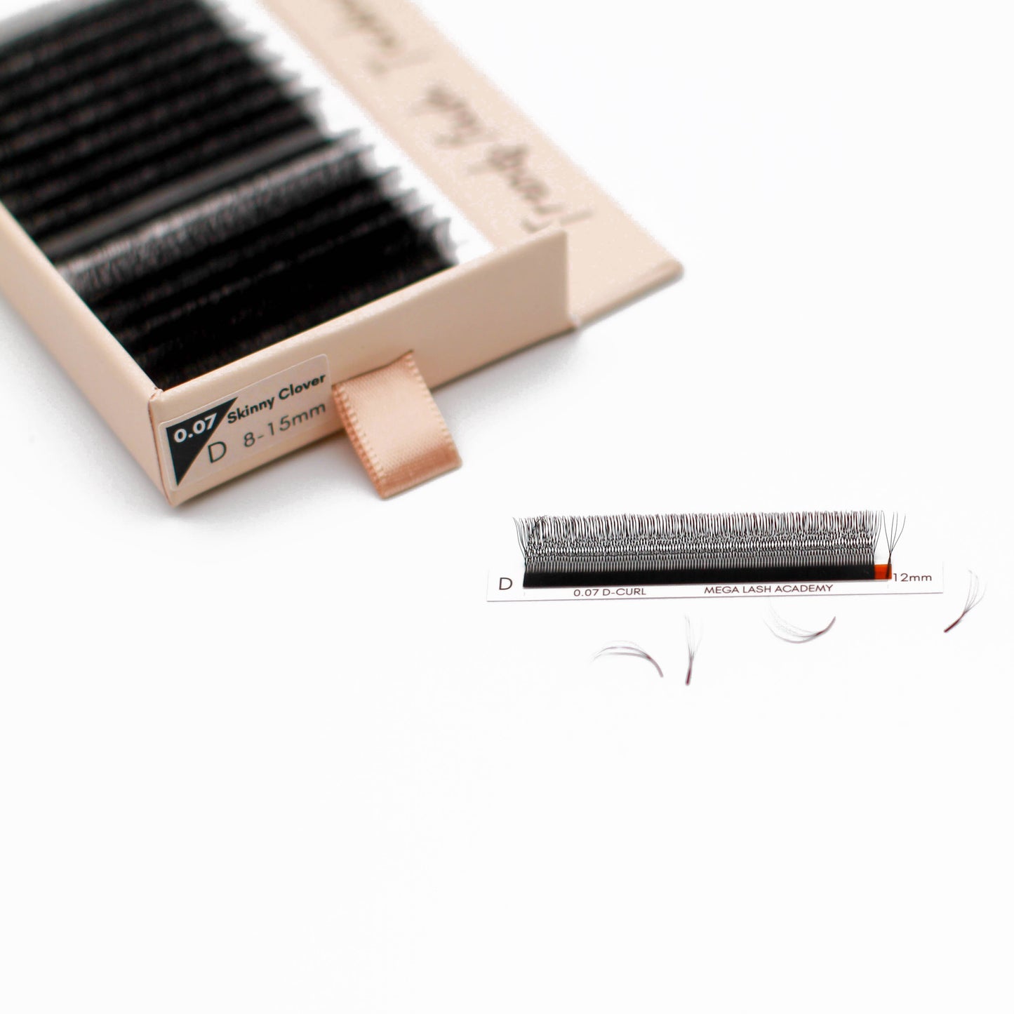 Skinny Clover Lash Tray